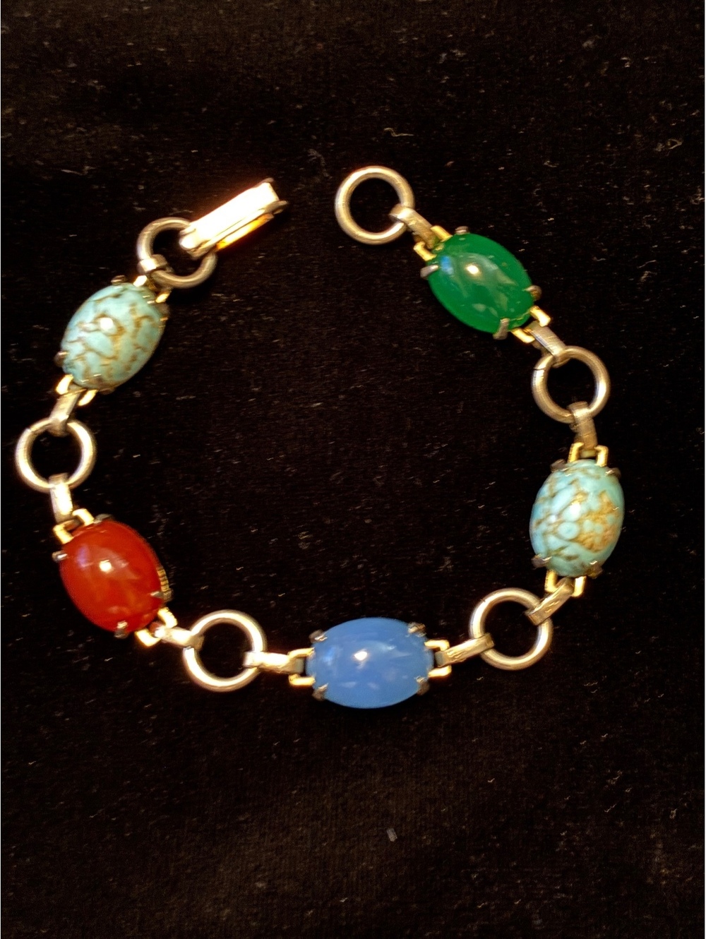 Vintage Gold Tone Multi-Color Smooth Cabochon Link Bracelet